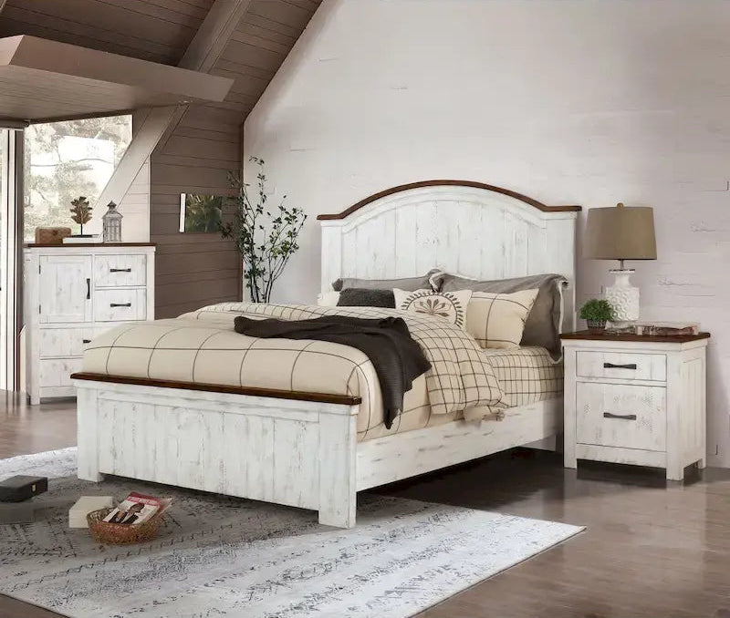 Ynez Farmhouse White Pine 3-Piece Panel Bedroom Set with USB Port by Furniture of America