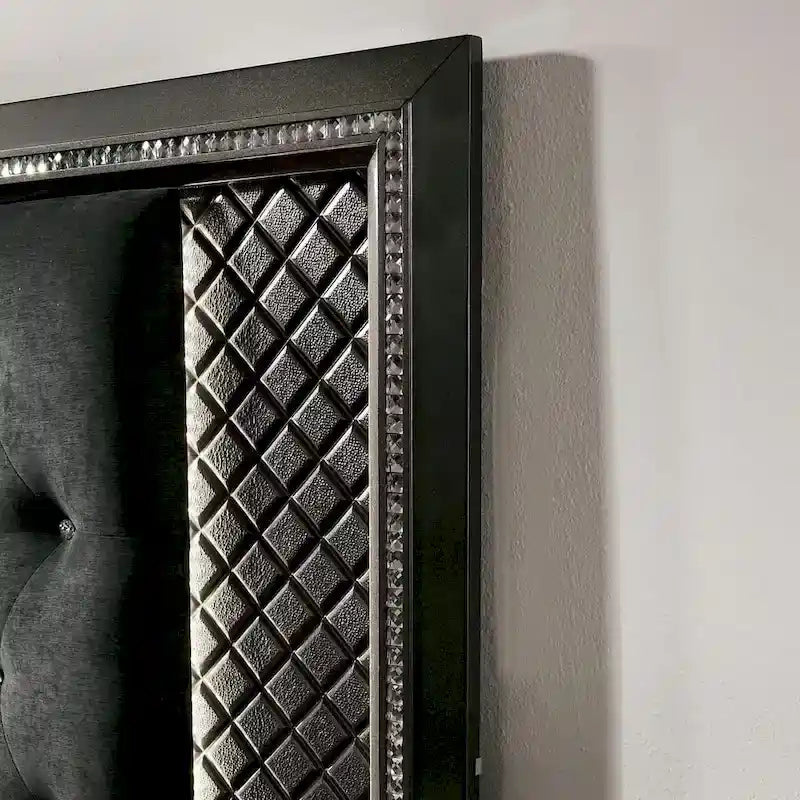 Furniture of America Quista Glam Grey Fabric Tufted LED Bed